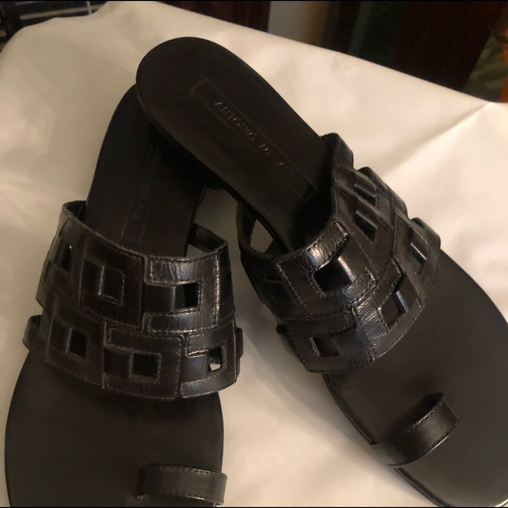 Antonio Melani Black Sandals